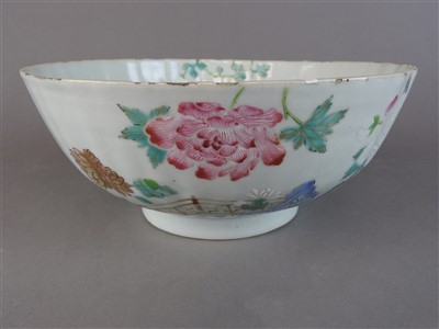 Lot 96 - A Chinese export porcelain famille rose fluted...