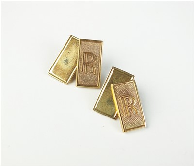 Lot 131 - A pair 9ct gold Rolls Royce cufflinks