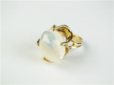 Lot 104 - A water opal dress ring