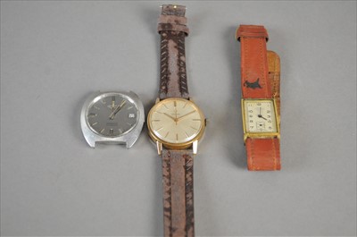 Lot 154 - A collection of three watches, to include a...