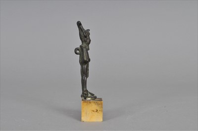 Lot 484 - A small ancient Egyptian bronze statuette