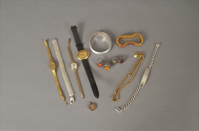 Lot 113 - A collection of watches and jewellery