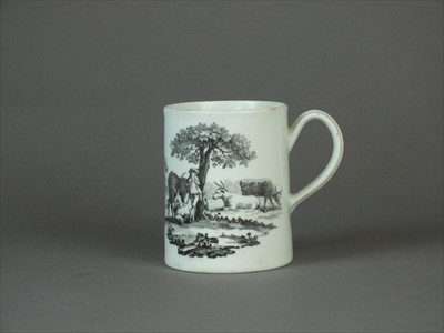 Lot 343 - Worcester 'Rural Lovers and Milkmaid' cylindrical mug