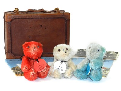 Lot 531 - Set of three Red, White and Blue vintage Farnell “Campbell” Bears