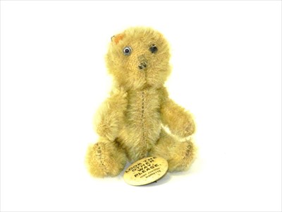 Lot 534 - Vintage Farnell “Campbell” Bear with "Look the other way, please" metal badge.