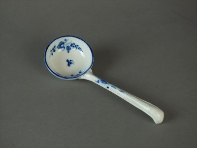 Lot 264 - Rare Caughley sauce tureen ladle, circa 1782-92