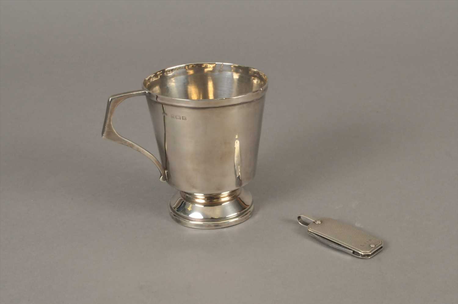 Lot 37 - A silver Christening mug