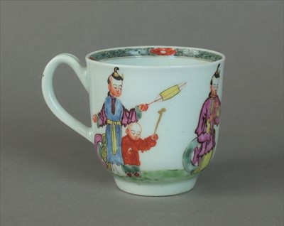 Lot 367 - Worcester 'Chinese Musicians' coffee cup