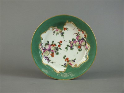 Lot 370 - Worcester butter tub stand, circa 1770