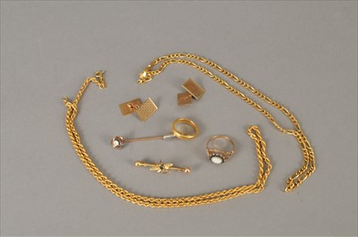 Lot 108 - A small collection of jewellery