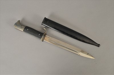 Lot 277 - A Second World War German Third Reich period bayonet and scabbard