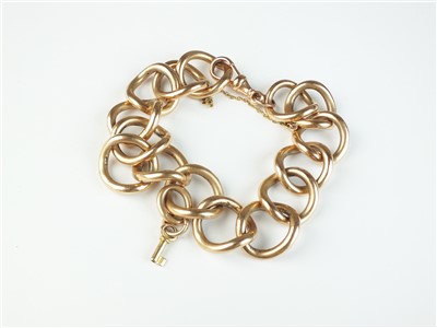 Lot 135 - A 9ct gold large curb link bracelet