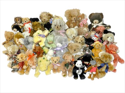 Lot 539 - Quantity of Merrythought Teddy Bears and plush toys (39)