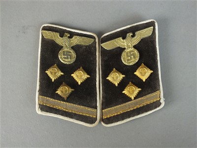 Lot 276 - Matched set of Kreis level collar tabs