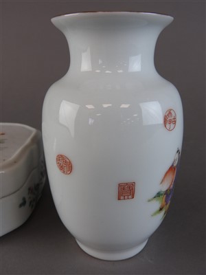 Lot 104 - A Chinese famille rose porcelain shaped square...