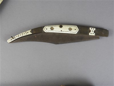 Lot 70 - An Afghan pesh kabz and a Javanese kris