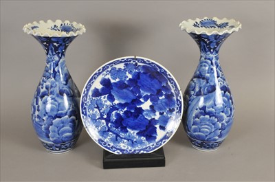 Lot 720 - A pair of Japanese Arita vases and a similar charger
