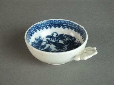 Lot 277 - Caughley wine taster or caddy spoon, circa 1785-90