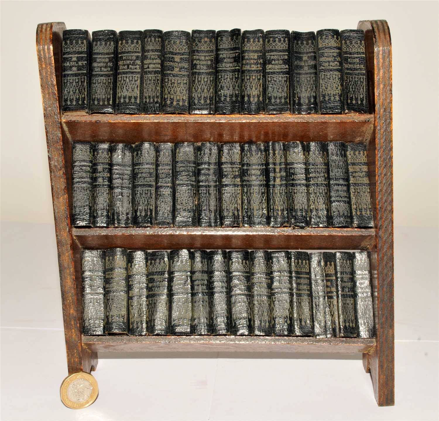Lot 261 - SHAKESPEARE, William, Works in Miniature. 40...