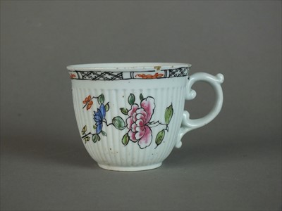 Lot 391 - Worcester reeded coffee cup, circa 1754-55