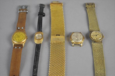 Lot 136 - A collection of five (5) ladies watches