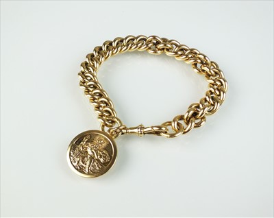 Lot 81 - A 9ct gold curb link bracelet