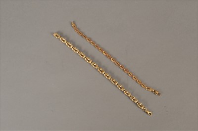 Lot 84 - Two 9ct gold bracelets