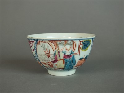 Lot 427 - Worcester teabowl, circa 1760