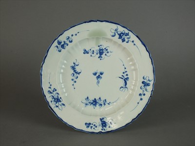 Lot 215 - Caughley 'Bright Sprigs' dessert plate, circa 1782-92