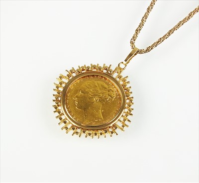 Lot 74 - A sovereign pendant on chain