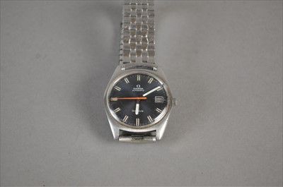 Lot 141 - A stainless steel Omega Geneve wristwatch with...