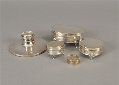 Lot 49 - A collection of silver