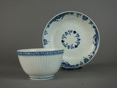Lot 434 - Worcester teabowl and two saucers, circa 1765