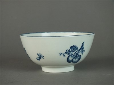Lot 297 - Caughley slop or waste bowl, circa 1777-84