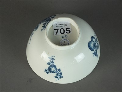 Lot 297 - Caughley slop or waste bowl, circa 1777-84
