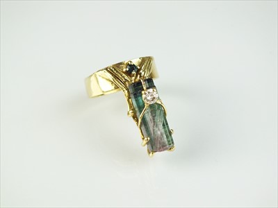 Lot 96 - An 18ct gold watermelon tourmaline and diamond ring