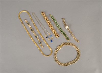 Lot 112 - A collection of costume jewellery