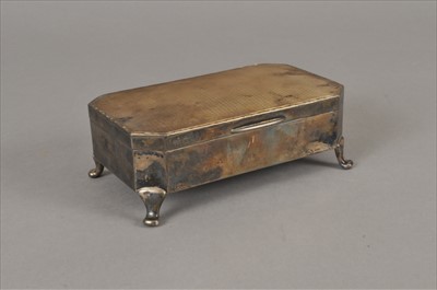 Lot 70 - A silver trinket box