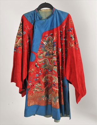 Lot 491 - A Chinese embroidered silk dragon robe