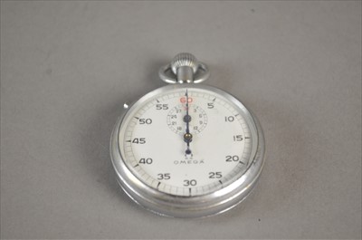 Lot 144 - Omega cal 5600 30 minute stopwatch with white...