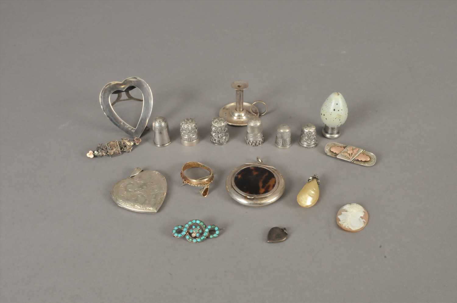 Lot 68 - A small collection of silver and bijouterie