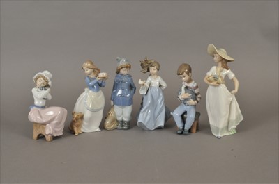 Lot 233 - Eleven Spanish Nao figures