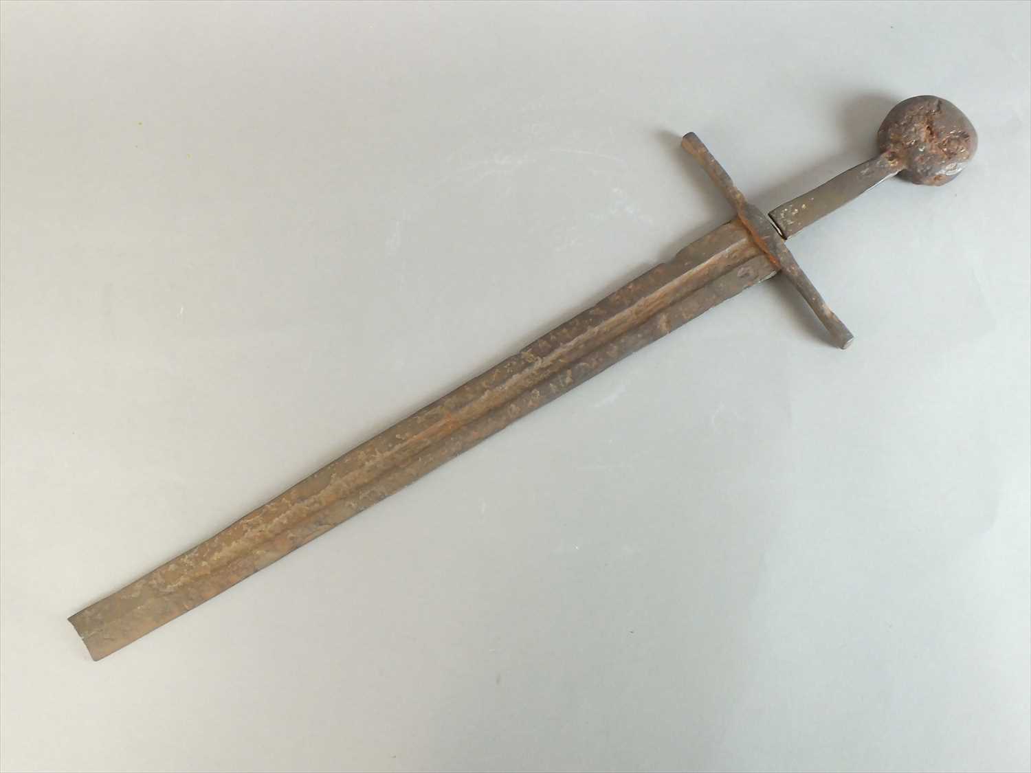Lot 315 - 12th-13th century medieval sword