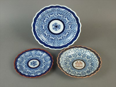 Lot 481 - Worcester and Caughley 'Royal Lily'