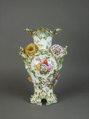 Lot 225 - Large and impressive Coalbrookdale porcelain vase