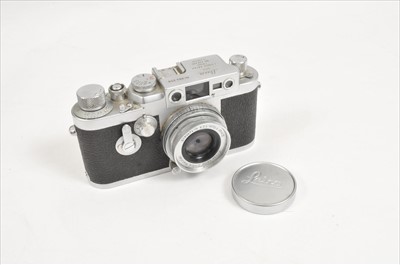 Lot 281 - A Leica camera, c1932, serial number 904 259