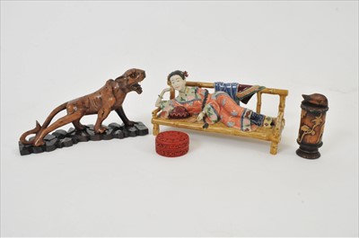 Lot 185 - A small selection of decorative Asian effects