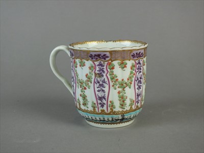 Lot 496 - Worcester 'Hop Trellis' coffee cup, circa 1775