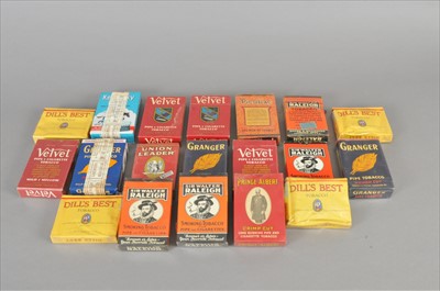 Lot 229 - A large collection of boxed early-mid 20th century tobacco
