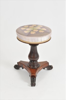 Lot 363 - A Victorian rosewood spinning piano stool